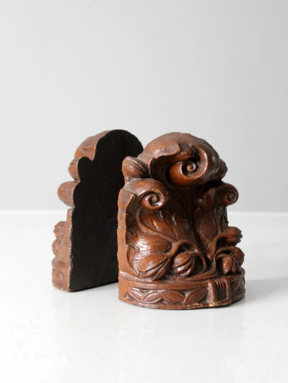 vintage Syroco style floral bookends pair