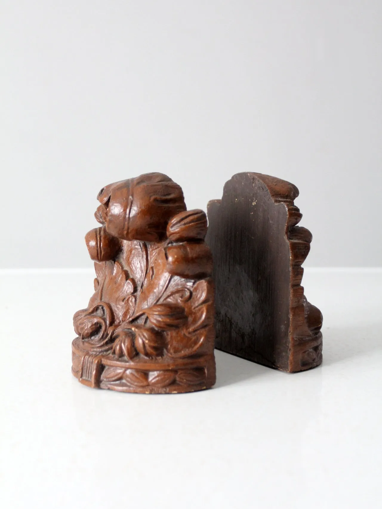 vintage Syroco style floral bookends pair