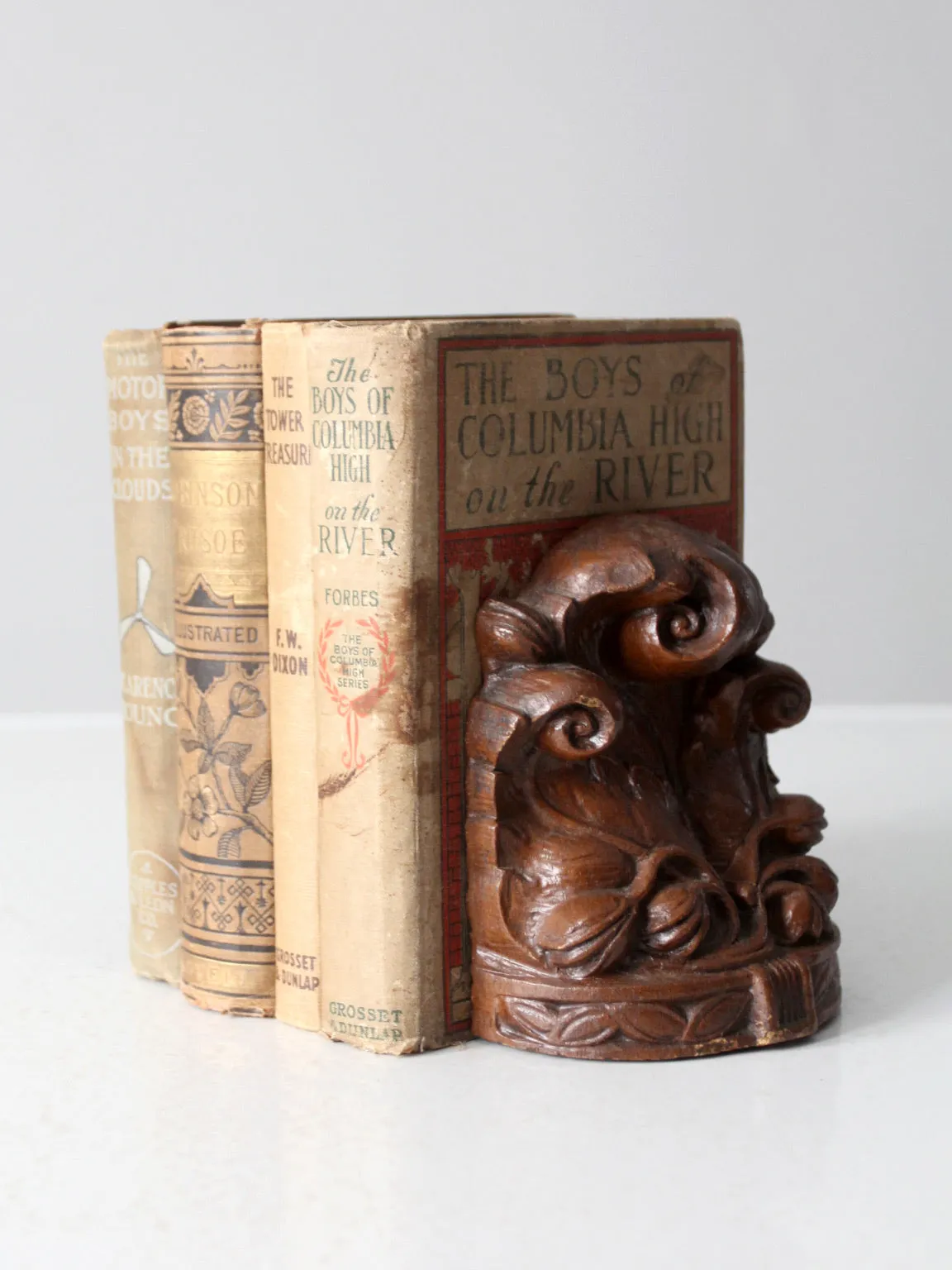 vintage Syroco style floral bookends pair